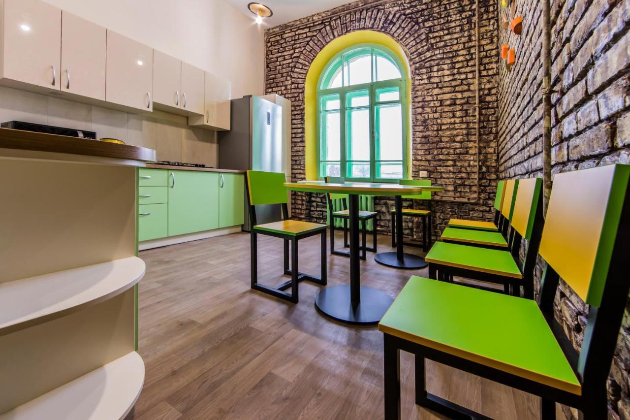 Vorobey Hostel Kiev Eksteriør bilde